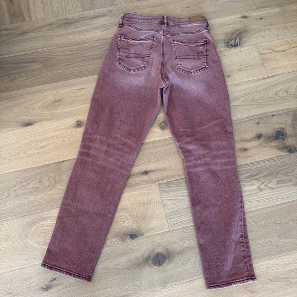 American Eagle Outfitters High-Rise Ripped Jeans – Faded Red / Maroon – Size 4 - Picture 9 of 11